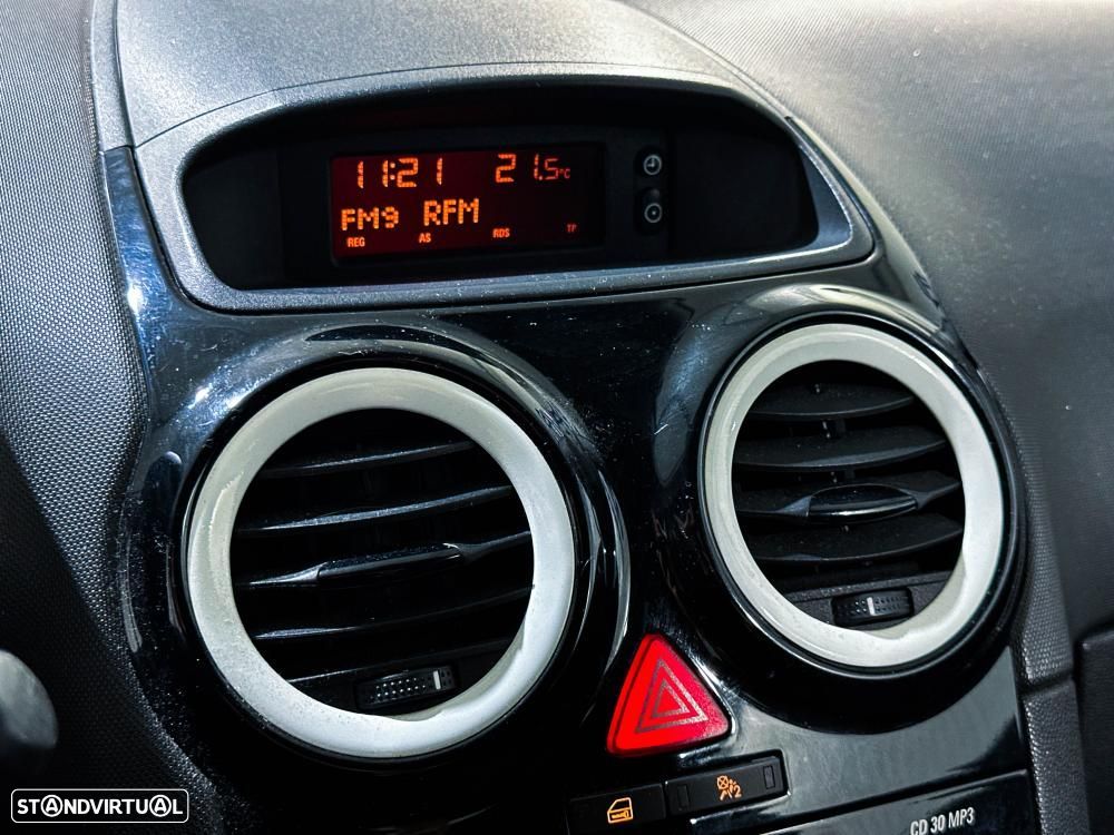Opel Corsa - 27