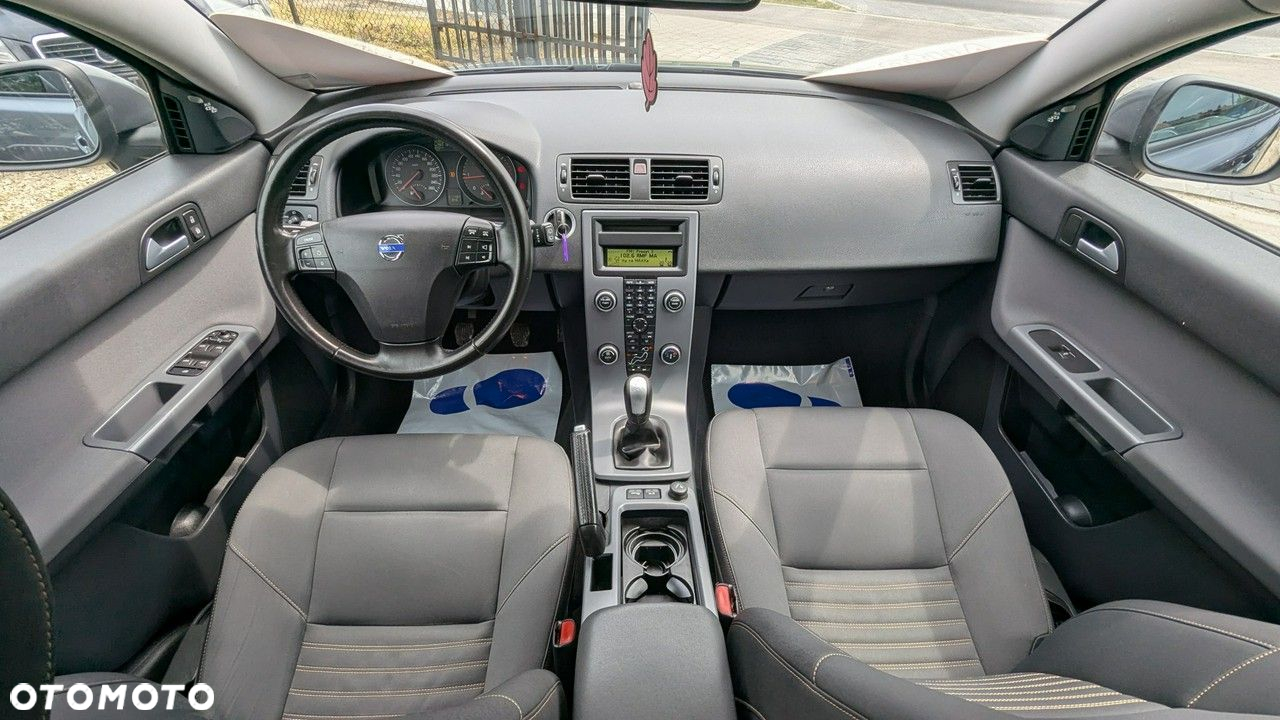 Volvo V50 - 20