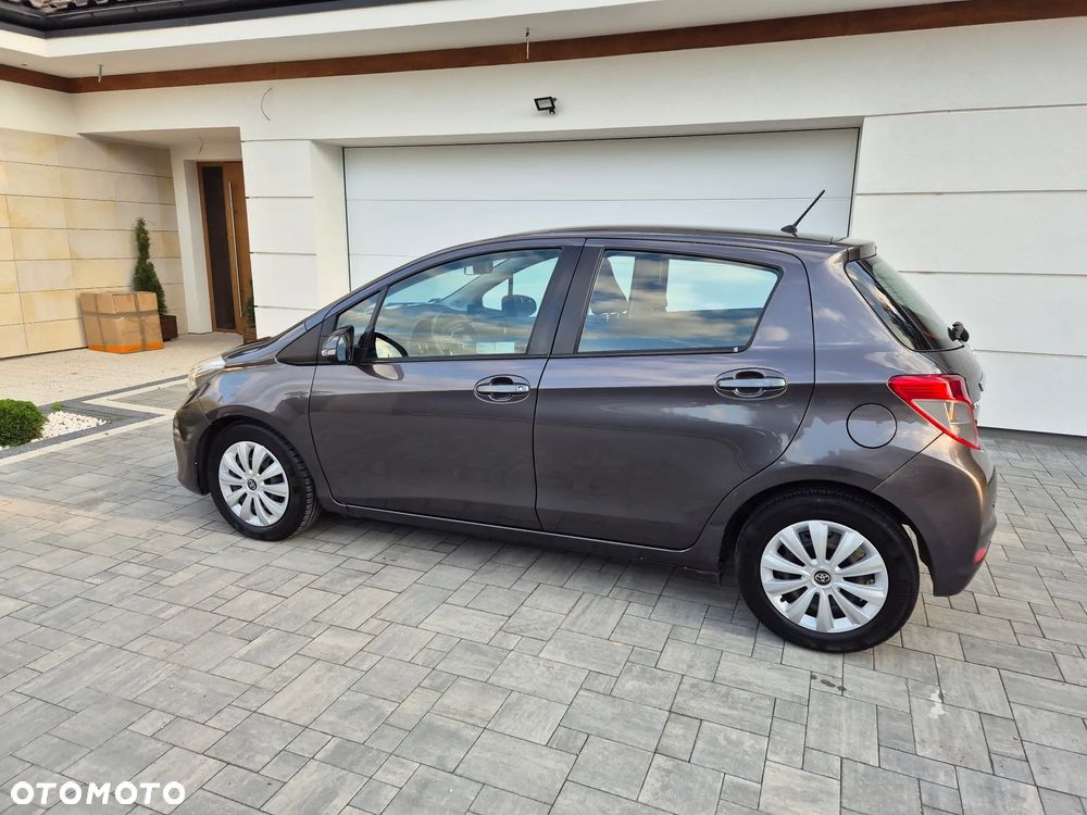 Toyota Yaris 1.4 D-4D Active - 8