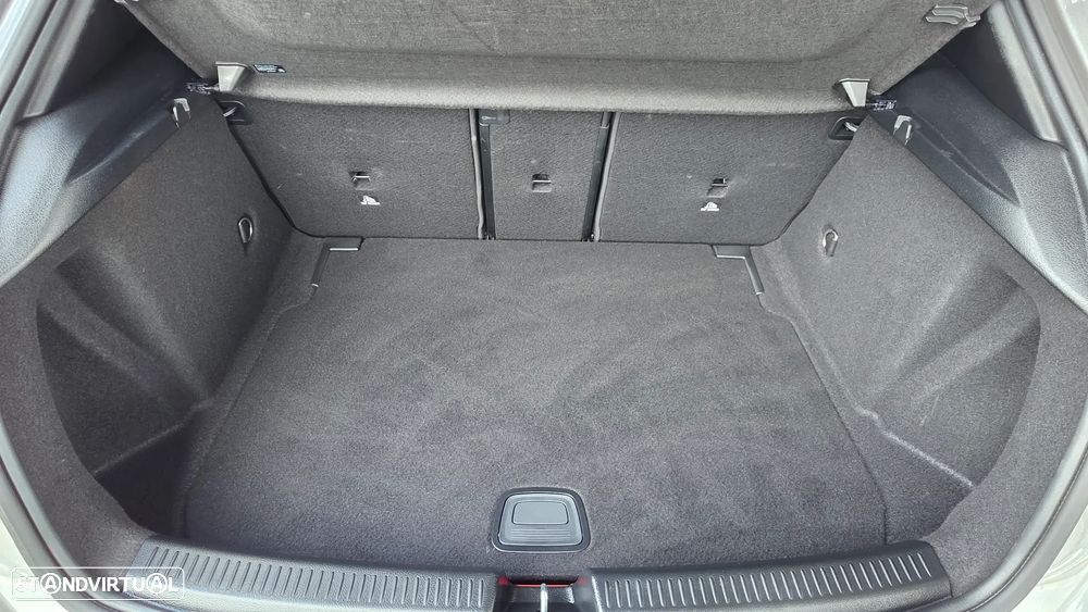 Mercedes-Benz A 180 d AMG Line Aut. - 48