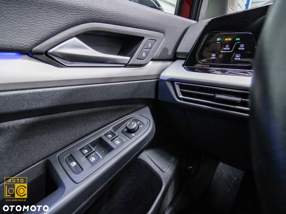 Volkswagen Golf 1.0 eTSI Life DSG - 29