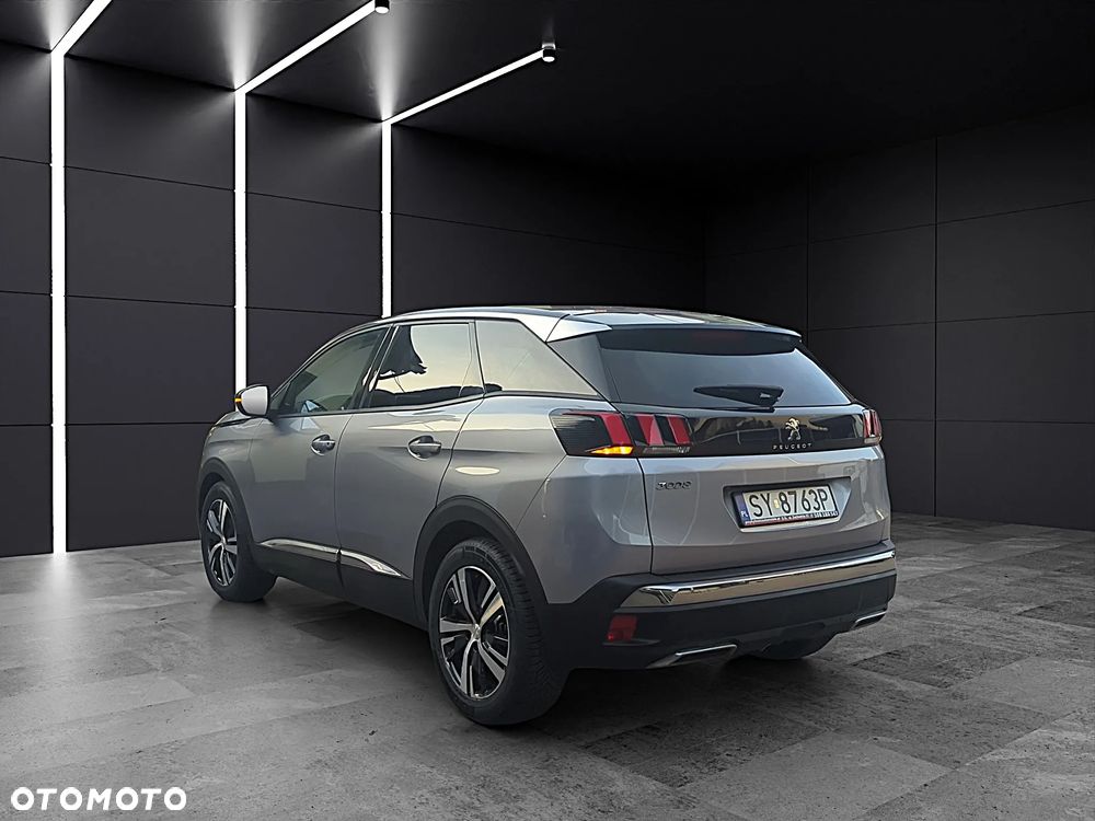 Peugeot 3008 1.2 PureTech Allure S&S - 5