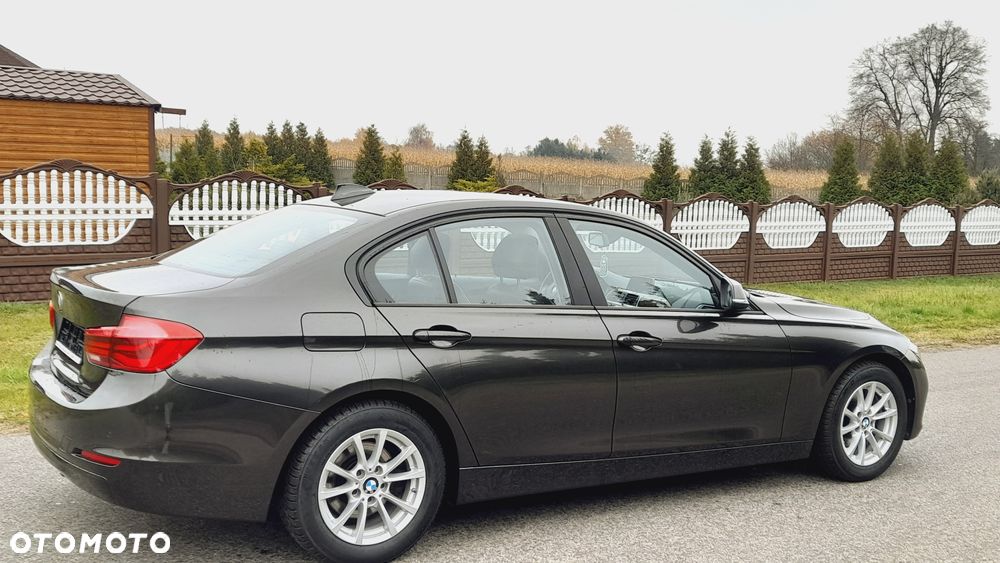 BMW Seria 3 318d - 18
