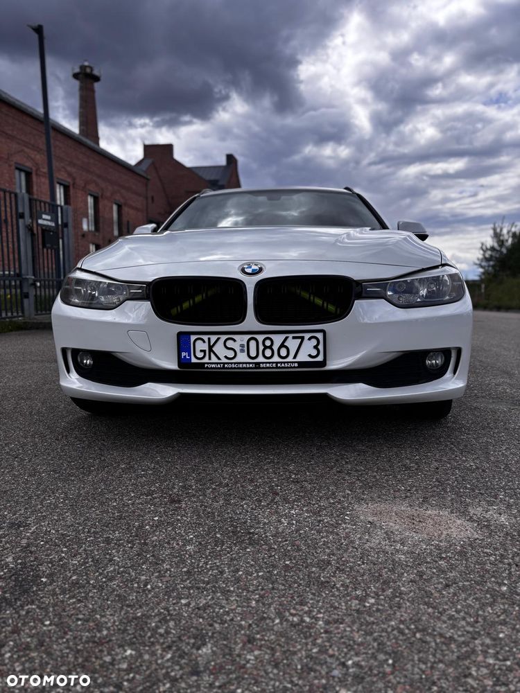 BMW Seria 3 318d DPF - 3