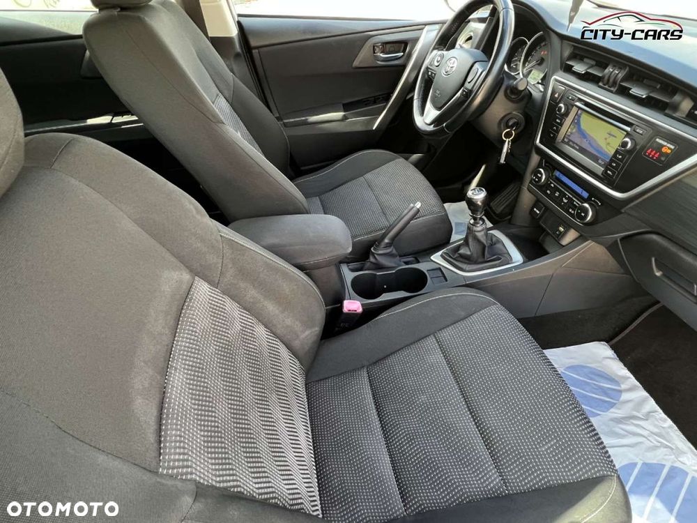 Toyota Auris - 21