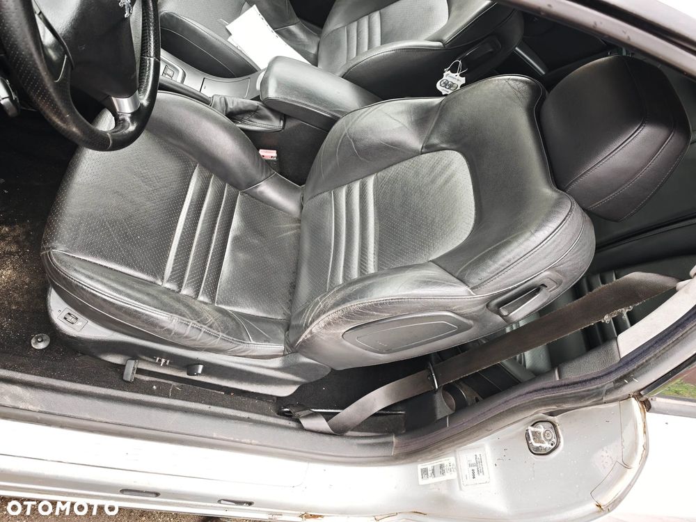 Zderzak maska drzwi silnik części Peugeot 407 Coupe EZRC 2.7 HDi - 14
