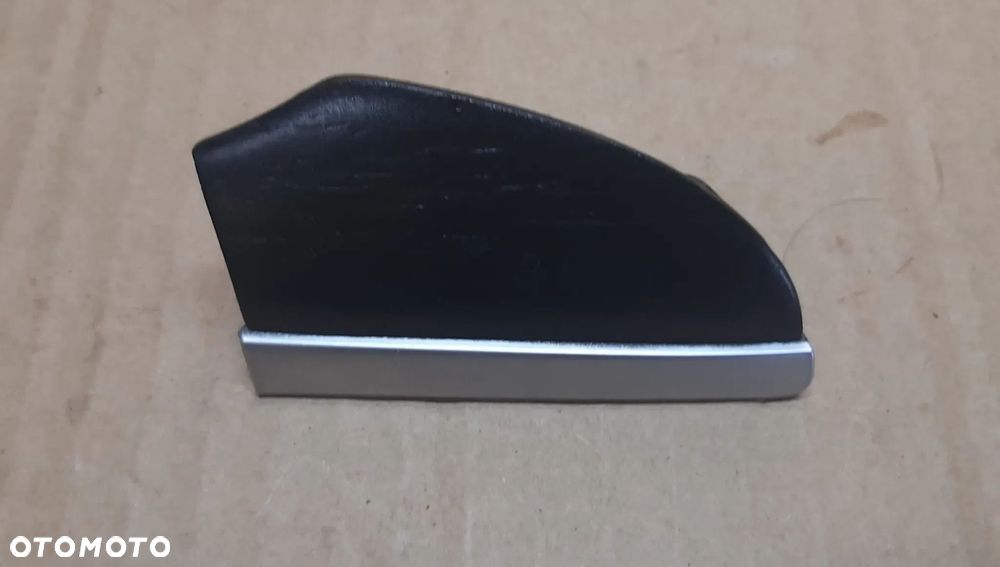 Thema II dekor deski drewno Europa Chrysler 300C II Lancia - 2