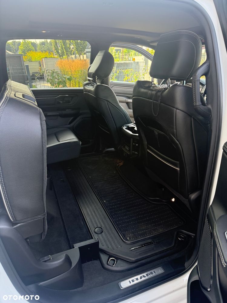 RAM 1500 5.7 Crew Cab Limited - 19