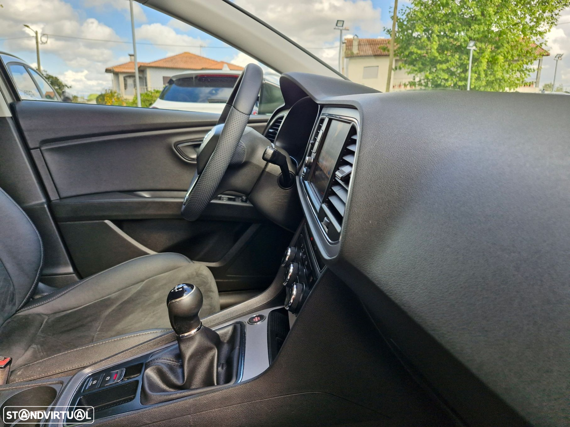SEAT Leon ST 1.6 TDI Xcellence S/S - 37