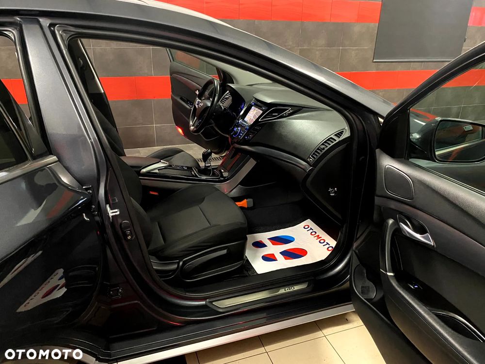 Hyundai i40 Kombi 1.6 Trend - 23