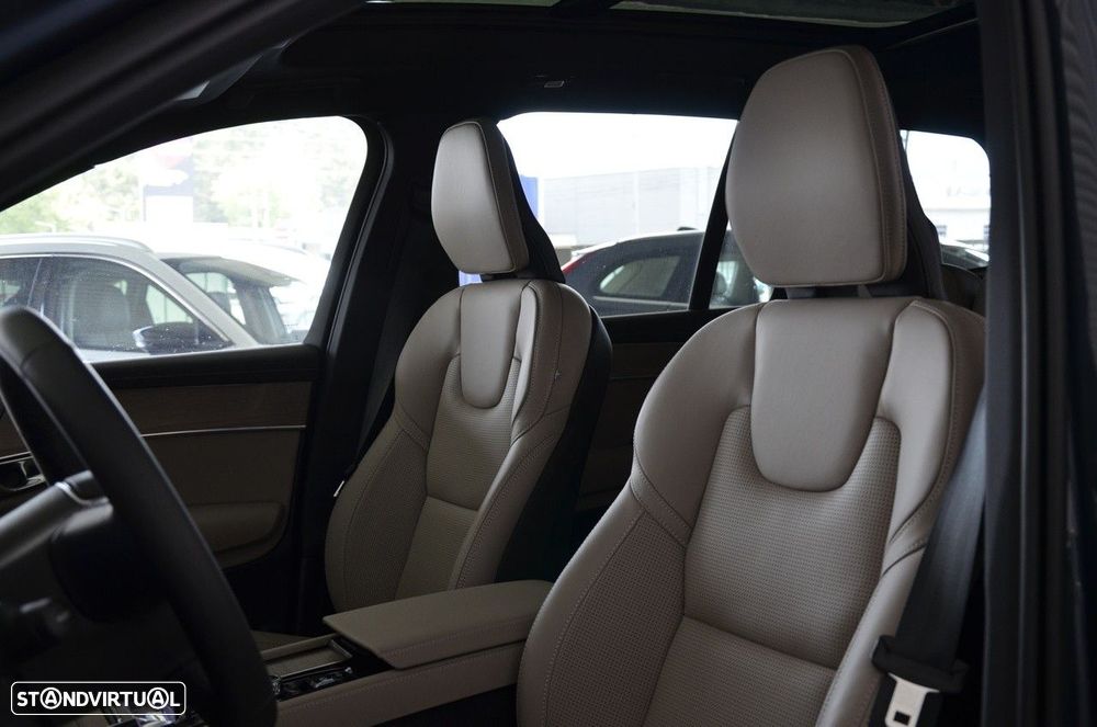 Volvo XC 90 2.0 T8 PHEV Plus Dark AWD - 11