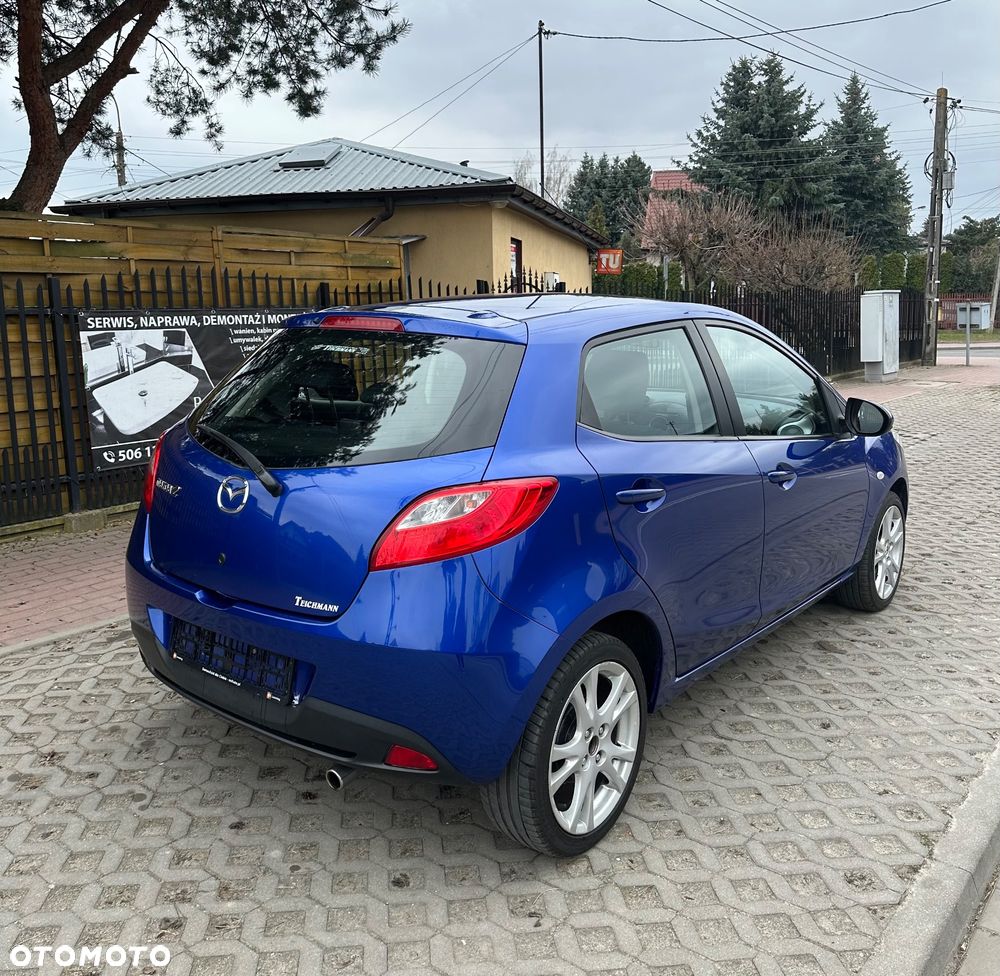 Mazda 2 - 4