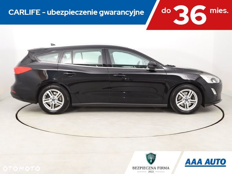Ford Focus SW - 8