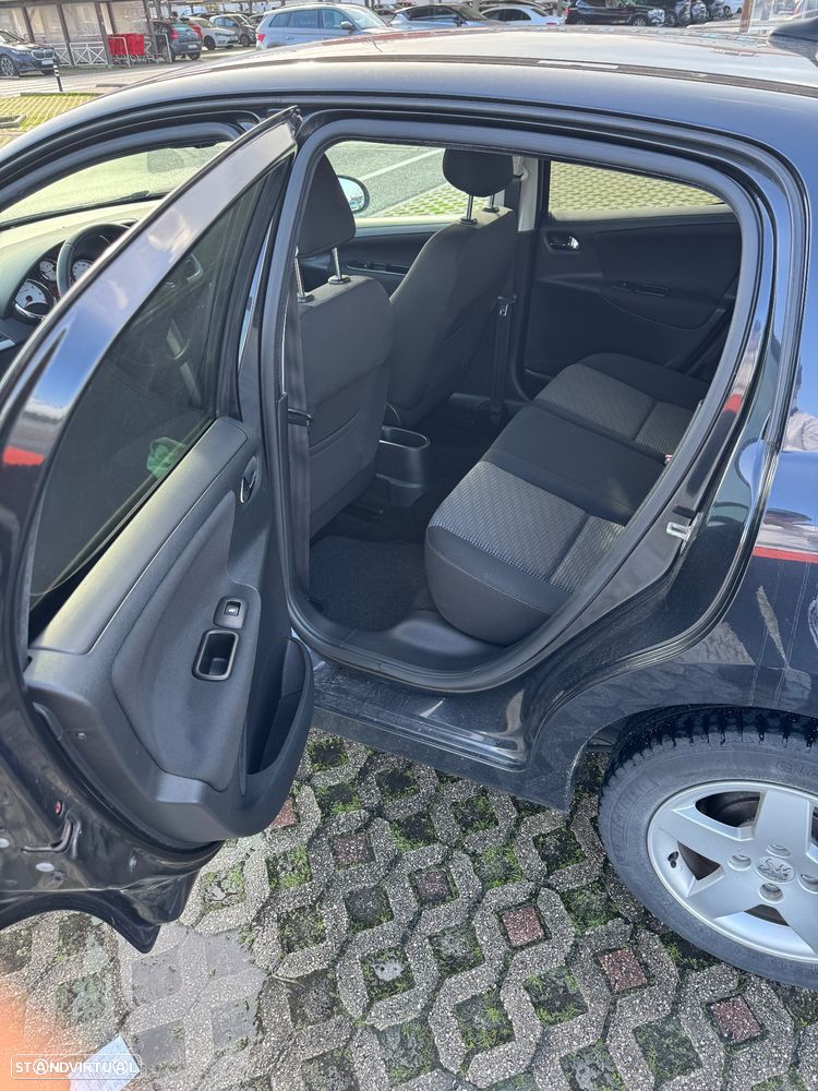 Peugeot 207 1.4 16V Active - 7