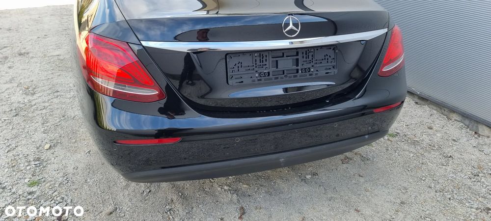 Mercedes-Benz Klasa E 200 d 9G-TRONIC - 14