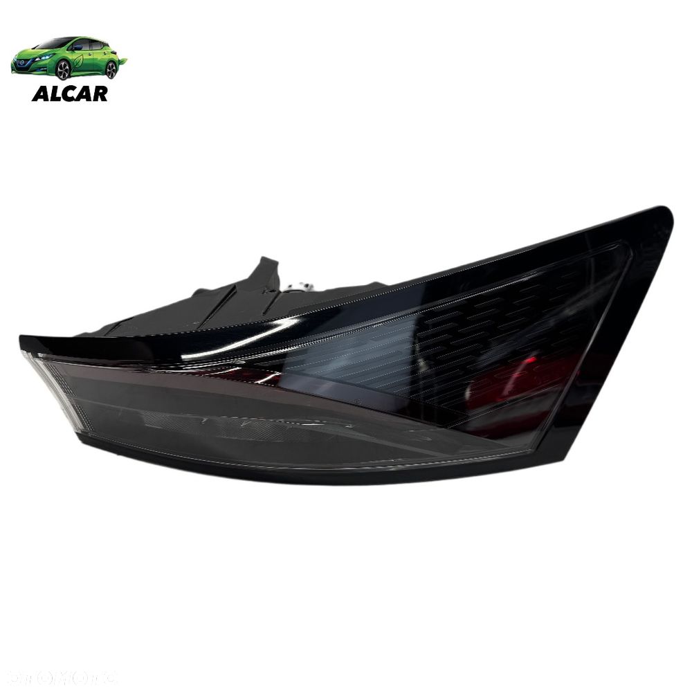 LAMPA PRAWA TYŁ W BŁOTNIK NISSAN ARIYA 26550 5MS0A - 1
