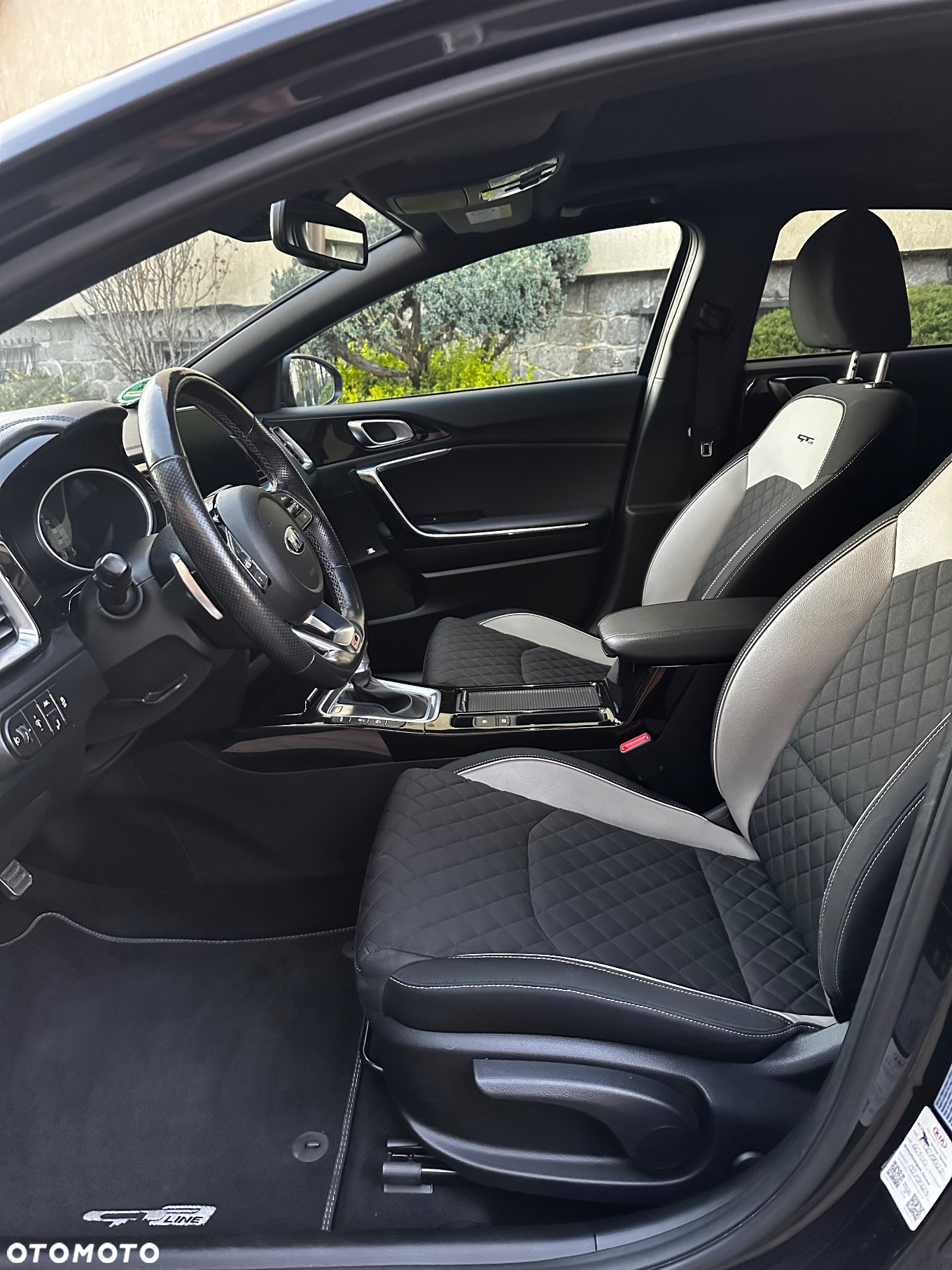 Kia ProCeed 1.4 T-GDI DCT7 OPF GT LINE - 19