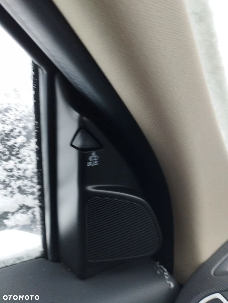 Volvo XC 60 D4 Momentum - 27