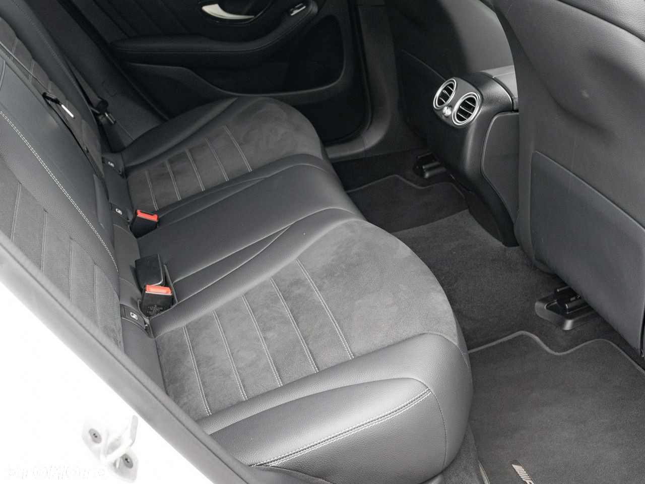 Mercedes-Benz GLC 200 d 4-Matic - 31