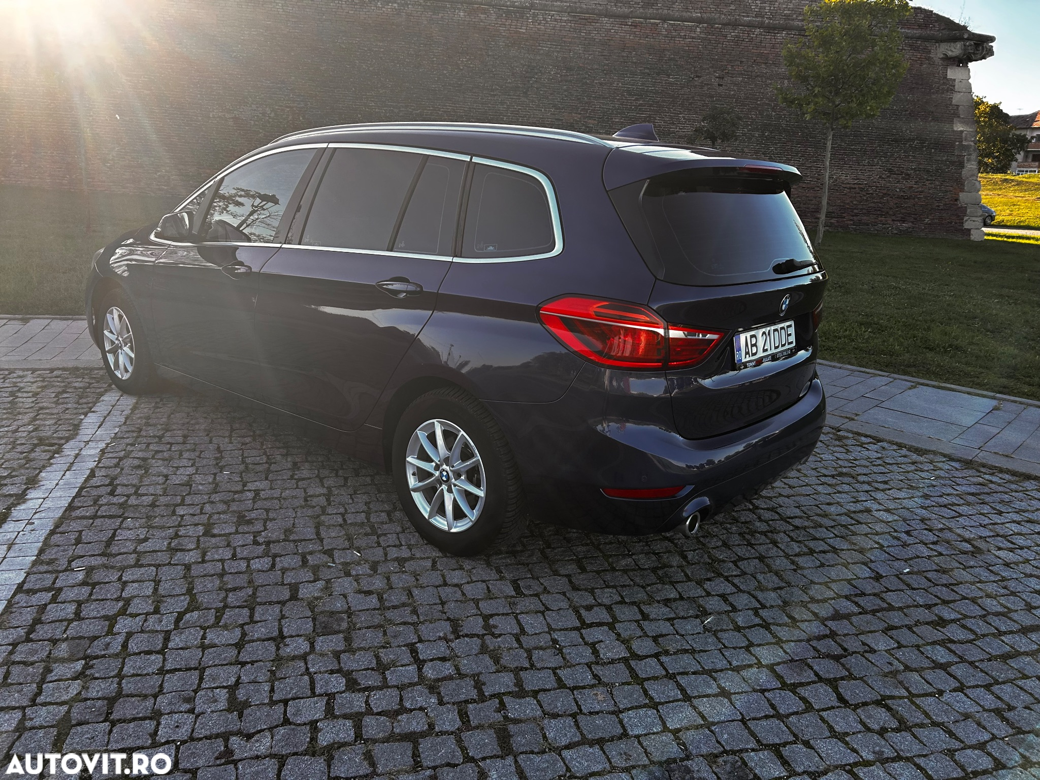 BMW Seria 2 216d - 3