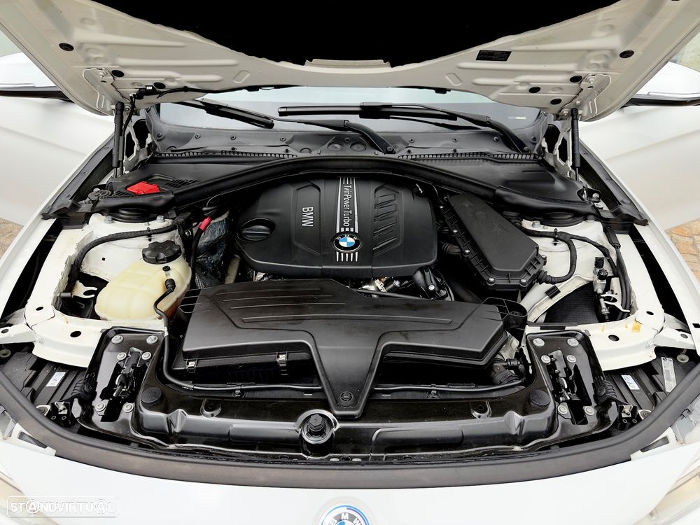 BMW 318 d Auto Pack M - 31