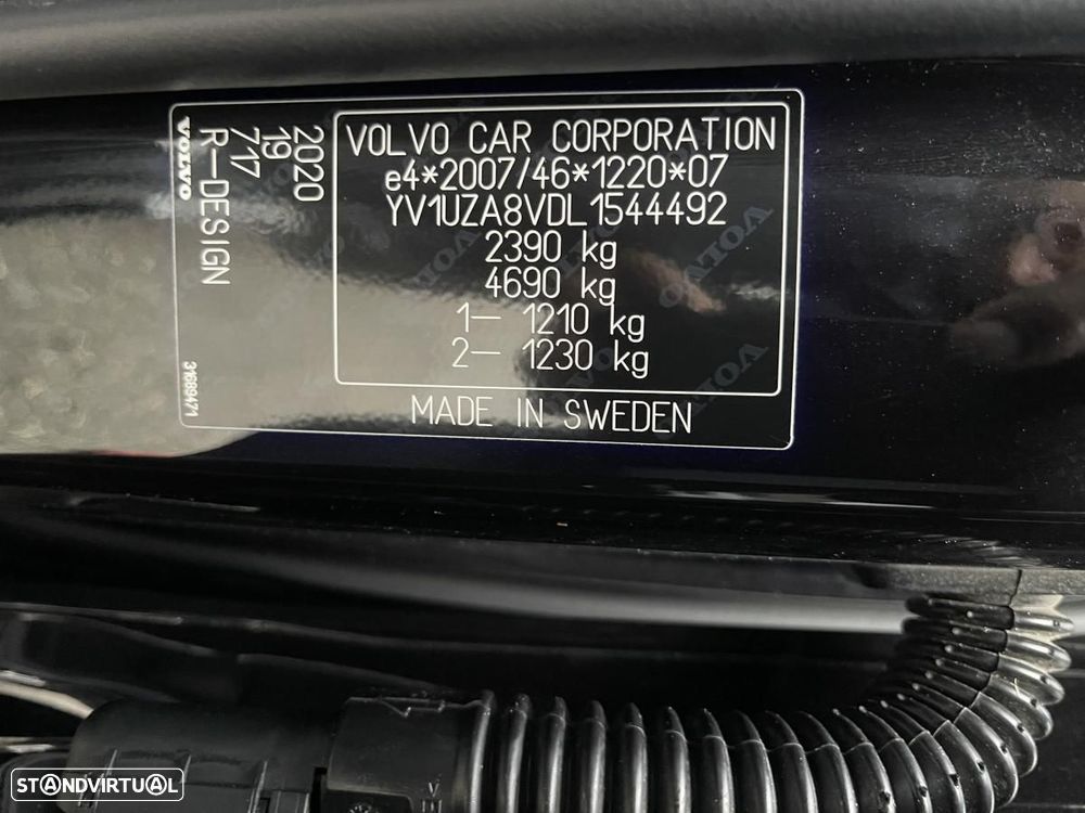 Volvo XC 60 D4 Geartronic RDesign - 30