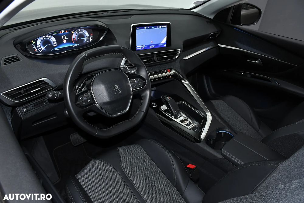 Peugeot 3008 1.2 PureTech Turbo S&S EAT6 Allure - 13