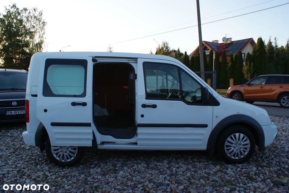 Ford Transit Connect - 16