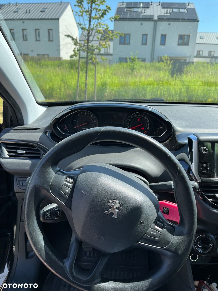Peugeot 208 - 7