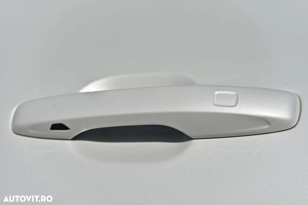 Volvo XC 60 D5 AWD Geartronic RDesign - 33