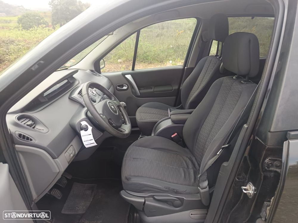 Renault Scénic 1.5 dCi Dynamique S - 13