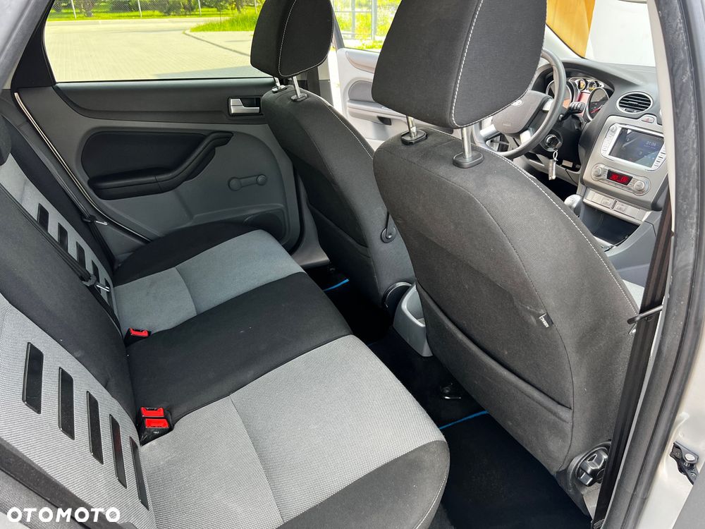 Ford Focus 1.6 TDCi DPF Silver Magic - 19