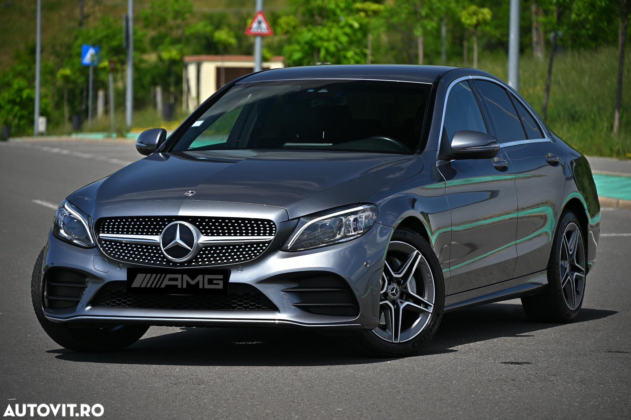 Mercedes-Benz C 220 d T 9G-TRONIC AMG Line - 2