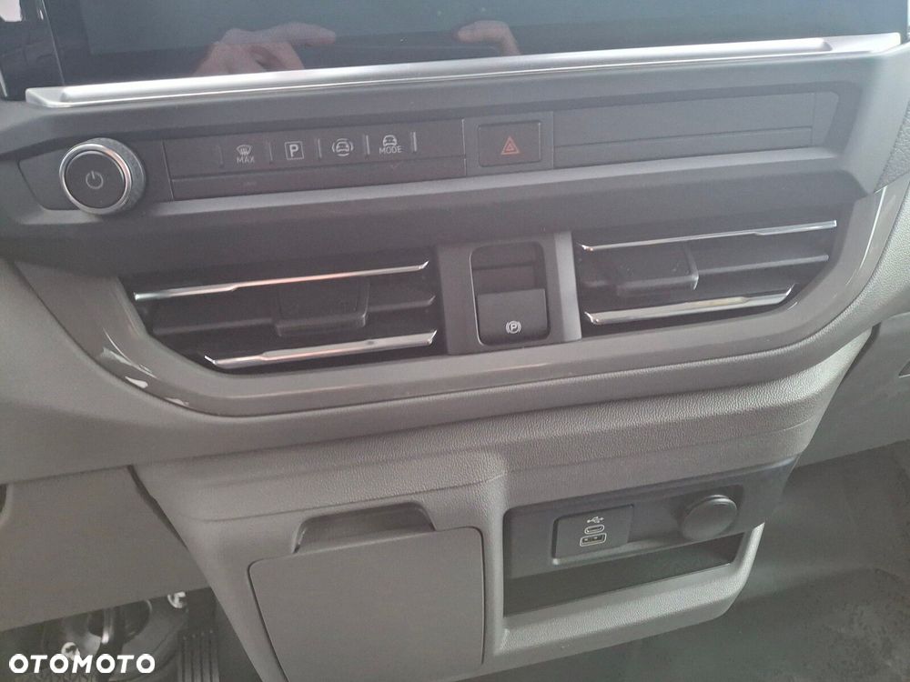 Volkswagen Transporter Furgon Plus - 31