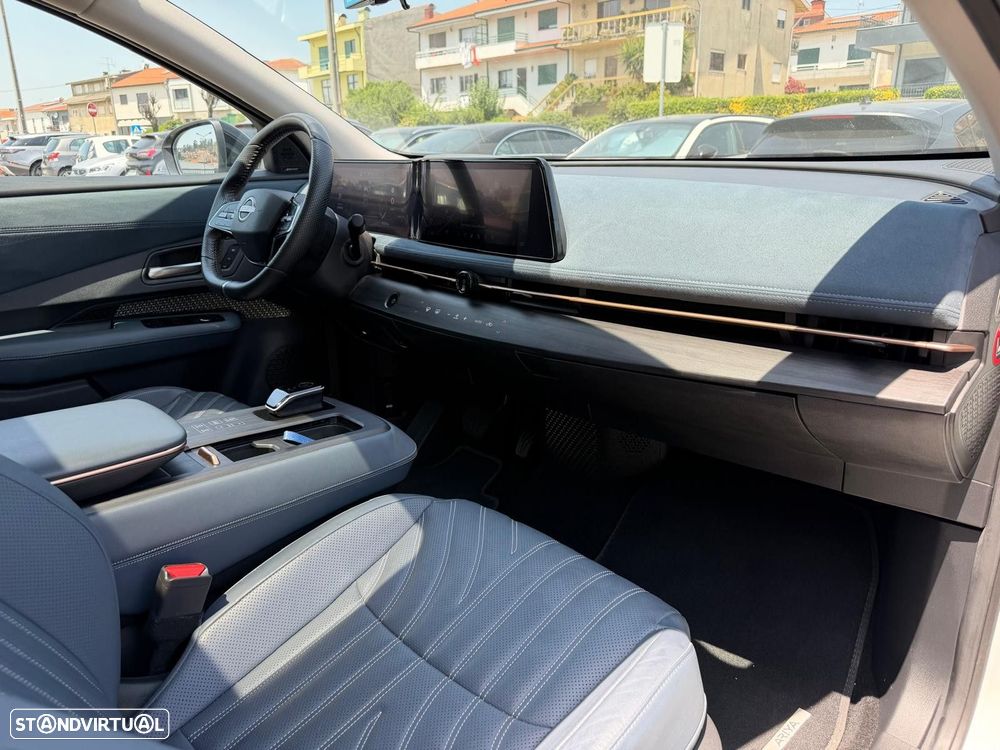 Nissan Ariya 63 kWh Evolve Carr. 22kW + Pack Sport - 18