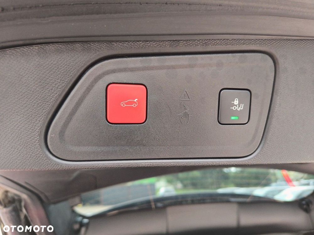 Peugeot 3008 1.2 PureTech Allure Pack S&S EAT8 - 13