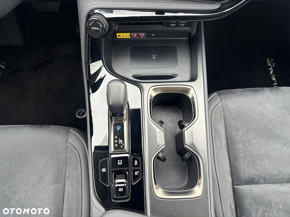 Lexus NX 350h Elegance AWD - 25