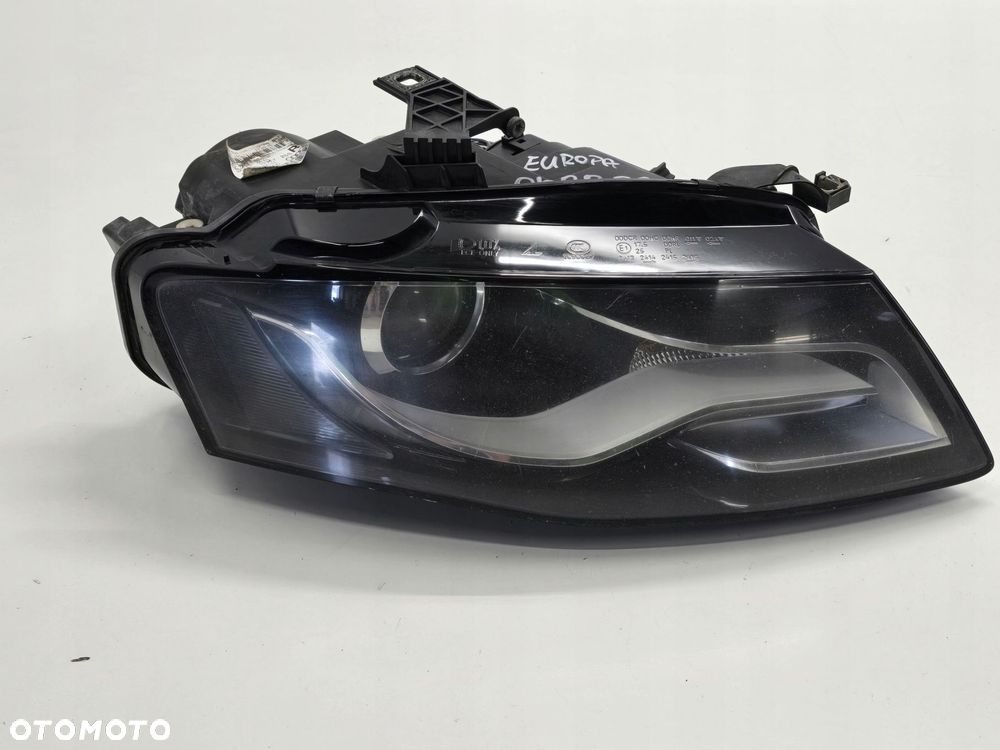 AUDI A4 B8 10R LAMPA PRAWY PRZÓD PRZEDNIA XENON EUROPA 8K0941004C - 1