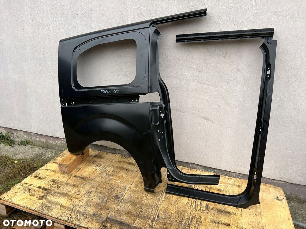 TOYOTA PROACE JUMPY EXPERT BŁOTNIK PRAWY TYLNY - 2