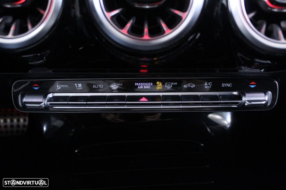 Mercedes-Benz CLA 180 d Shooting Brake AMG Line Aut. - 30