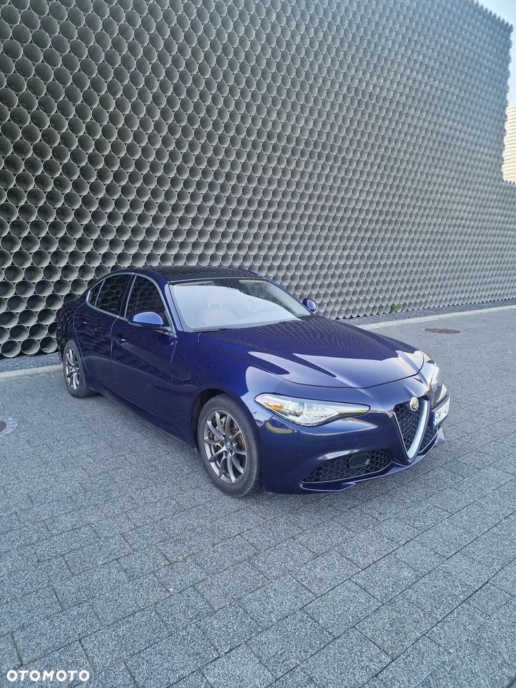 Alfa Romeo Giulia 2.0 Turbo 16V AT8-Q4 Veloce - 6