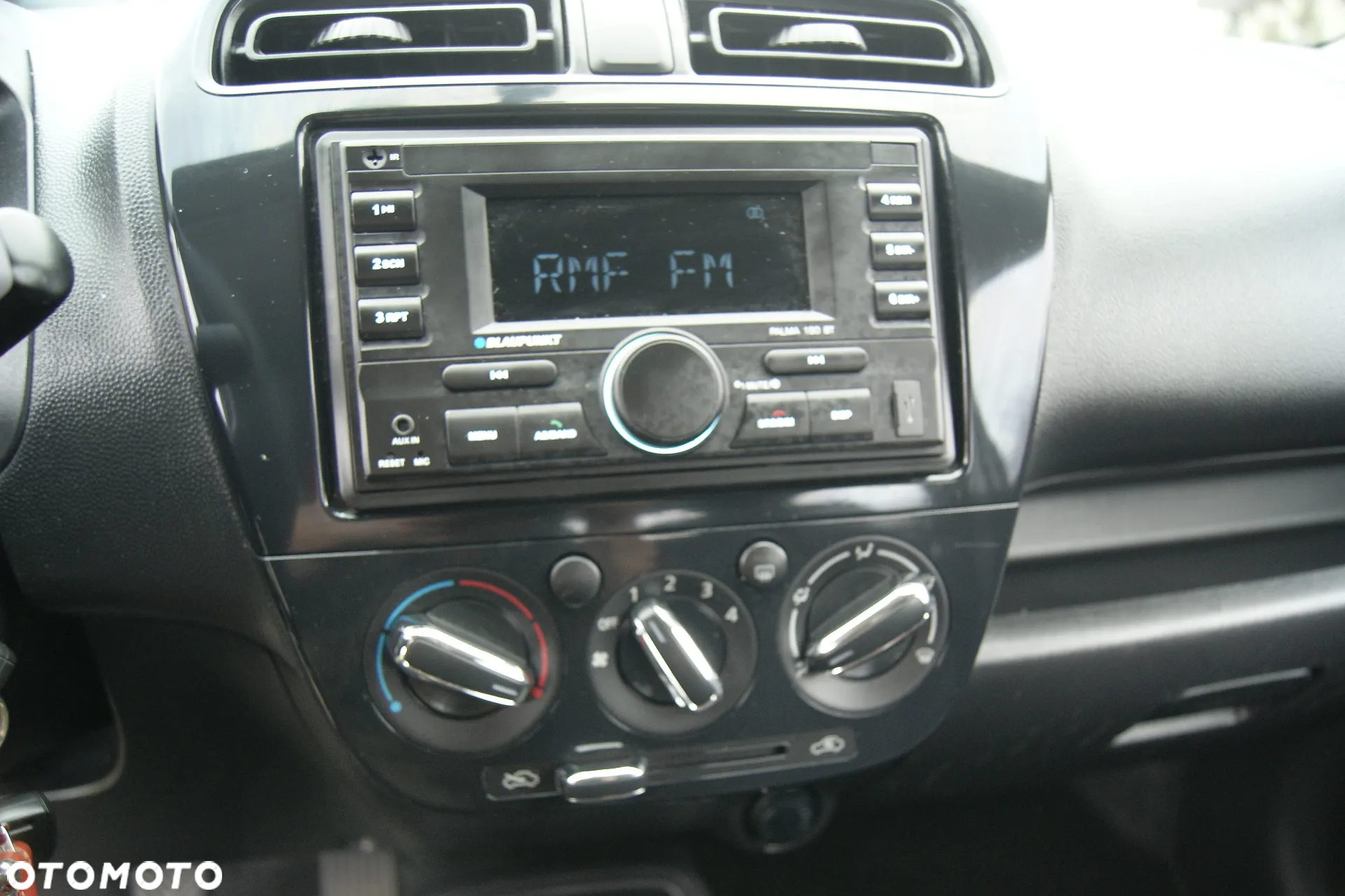 Mitsubishi Space Star 1.0 - 8