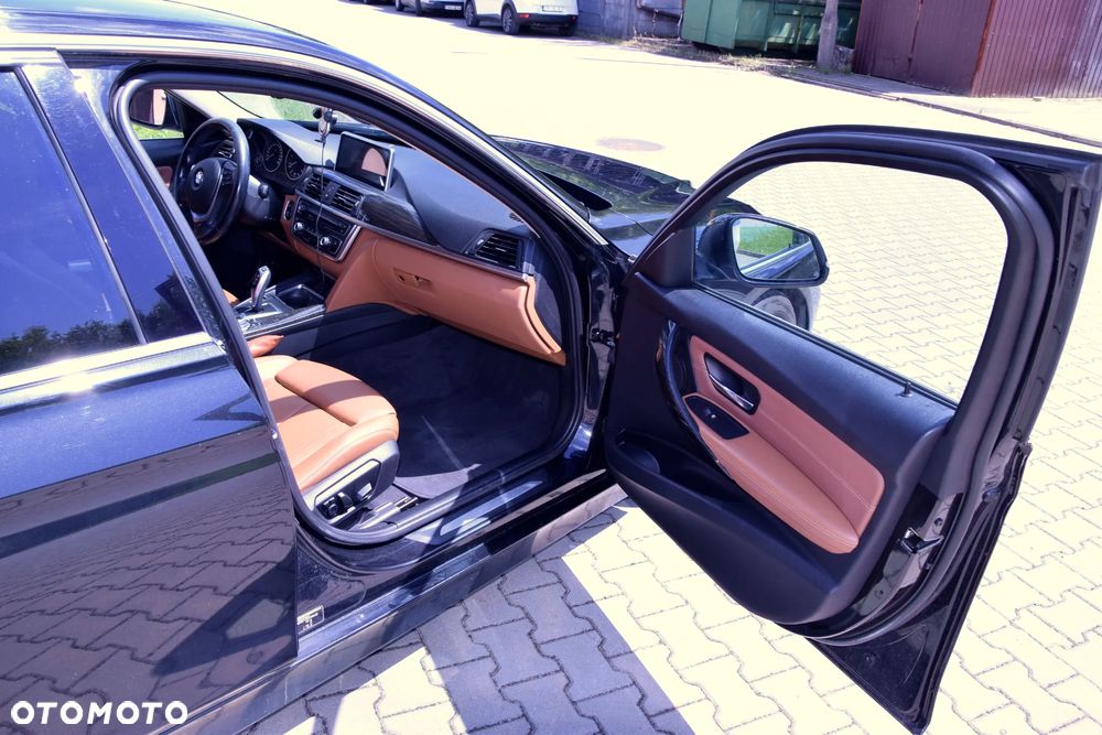 BMW Seria 3 320d Efficient Dynamic Edition Luxury Line - 25