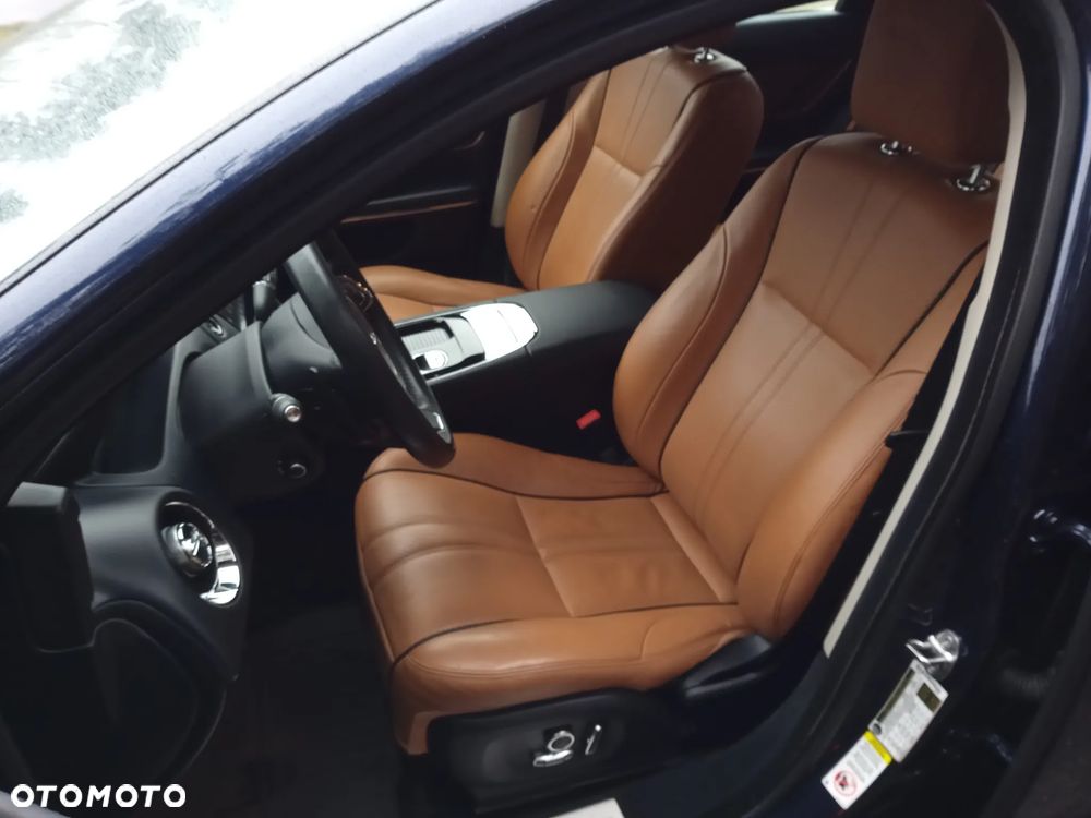 Jaguar XJ 3.0 T AWD R-Sport - 7