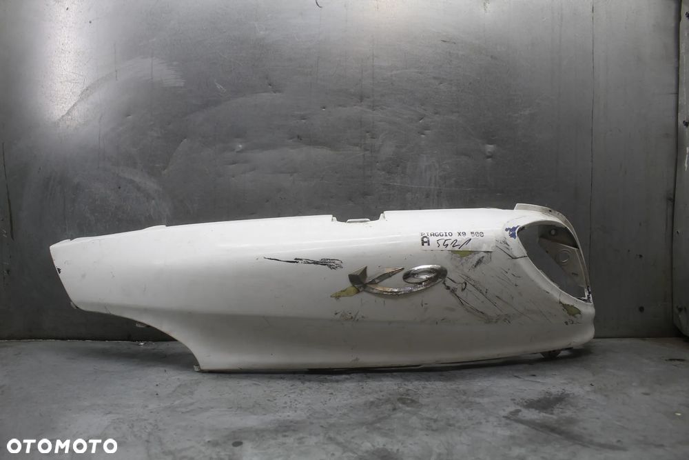 Piaggio X9 500 bok boczek tył ogon lewy owiewka - 1
