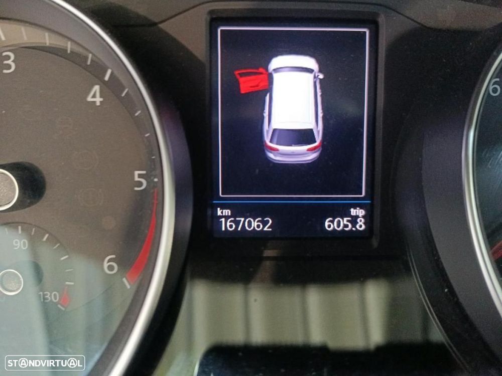 VW Passat Variant 2.0 TDI Business DSG - 6