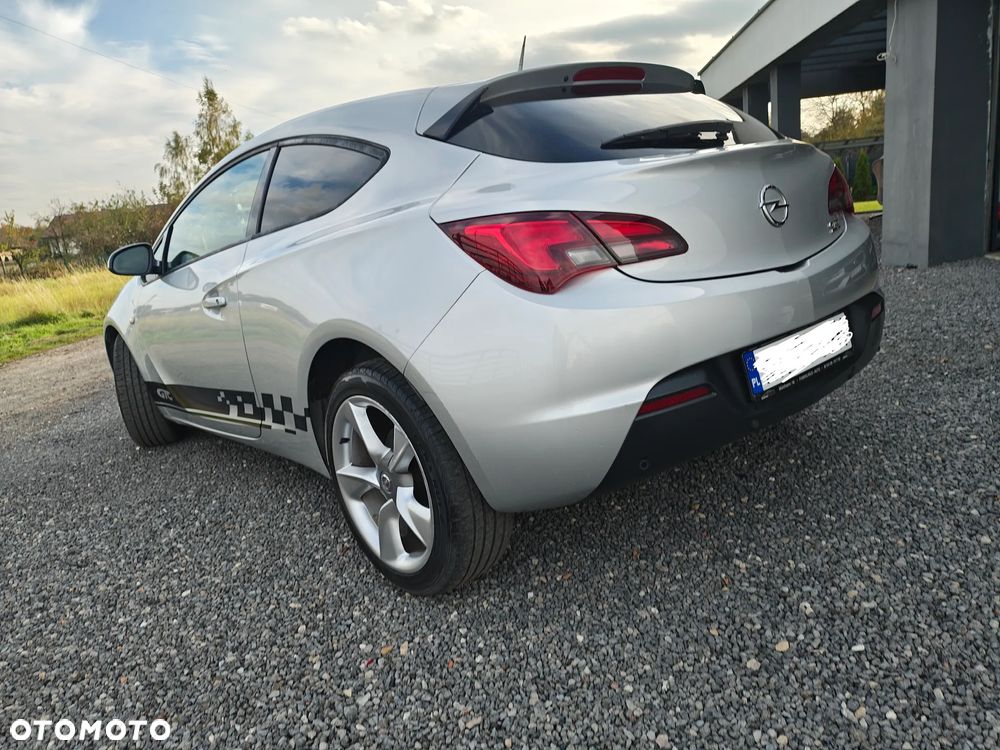 Opel Astra GTC 1.4 Turbo - 4