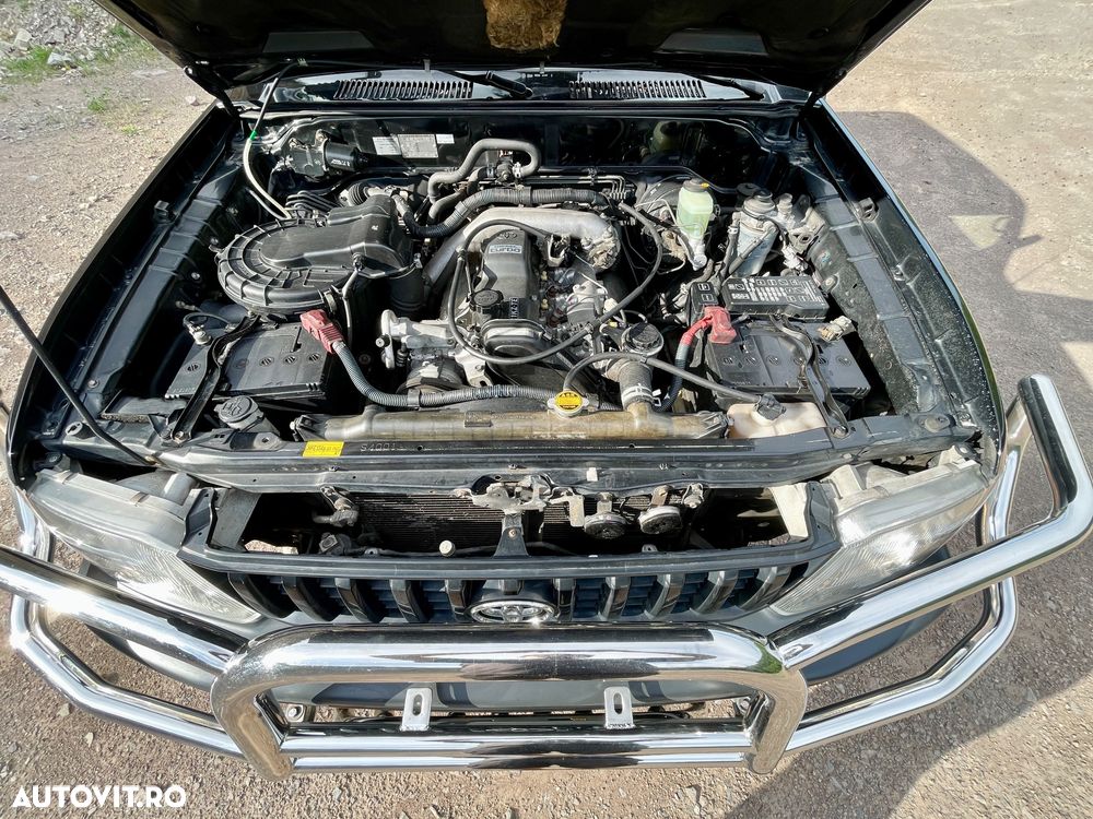 Toyota Land Cruiser - 13