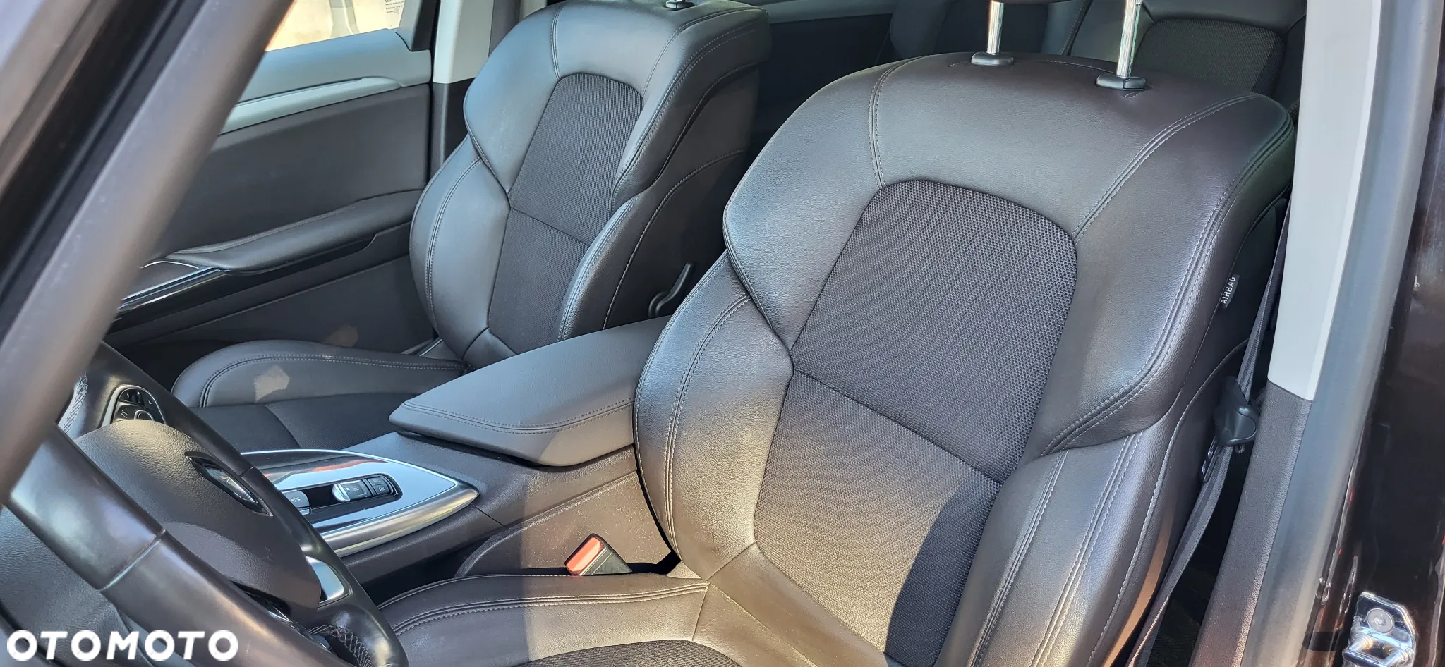 Renault Espace 1.6 dCi Energy Initiale Paris EDC 7os - 25