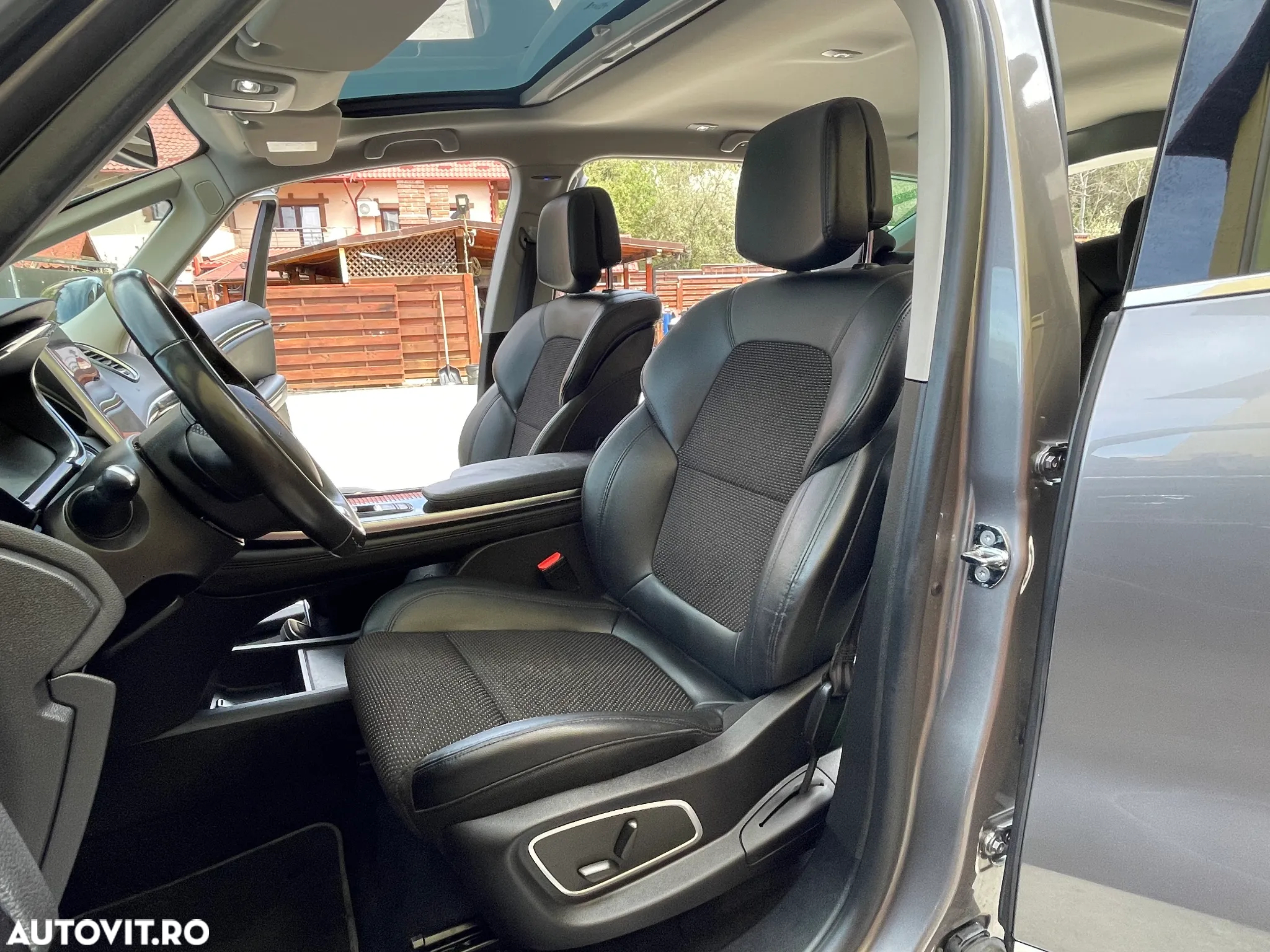 Renault Espace BLUE dCi 190 EDC INTENS - 25